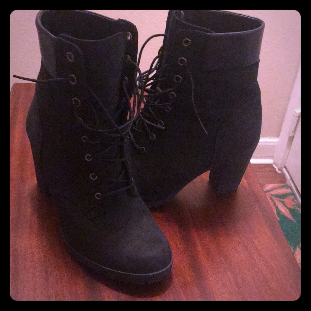 Women’s Timberland boot with chunky heel
